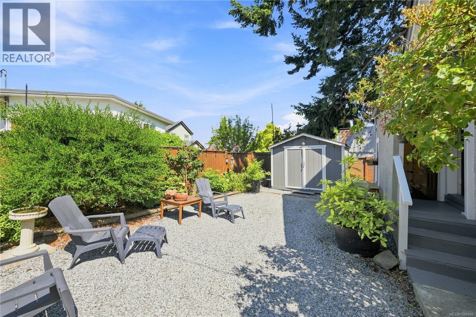 1272 Centre Rd, Victoria, British Columbia  V8T 1K3 - Photo 38 - 1046486