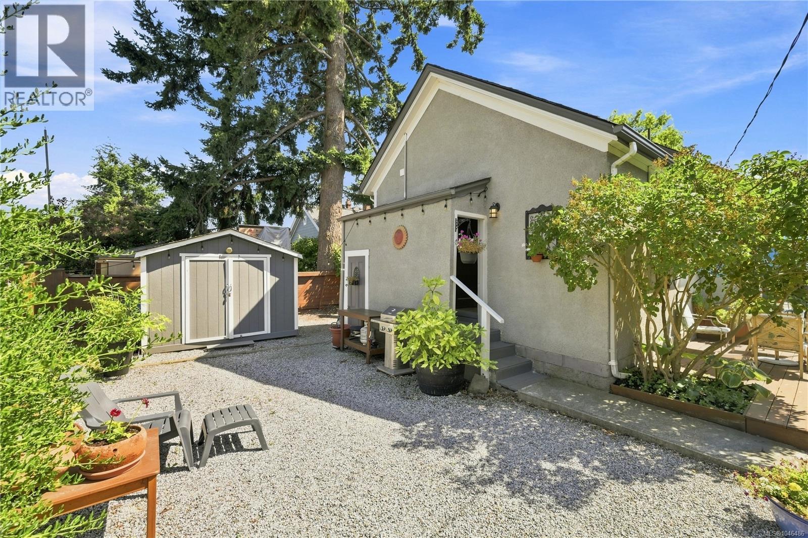 1272 Centre Rd, Victoria, British Columbia  V8T 1K3 - Photo 39 - 1046486