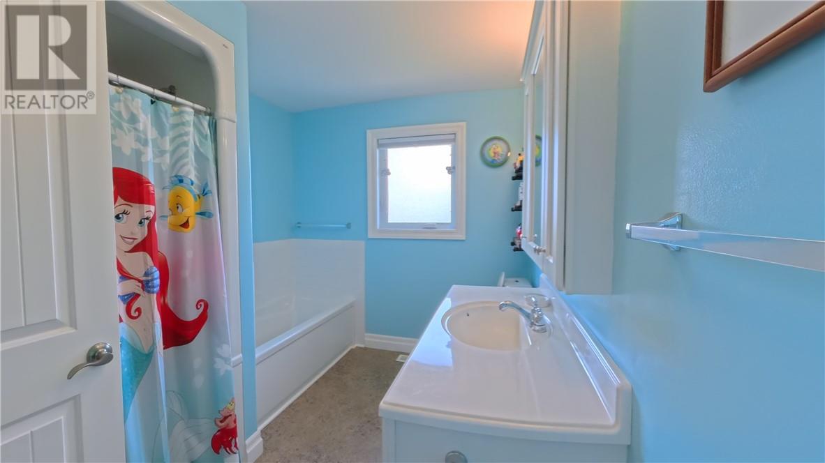 7225 Hwy 542, Mindemoya, Ontario  P0P 1S0 - Photo 14 - 2127946