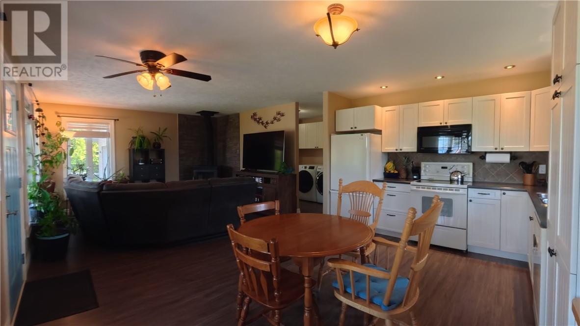 7225 Hwy 542, Mindemoya, Ontario  P0P 1S0 - Photo 10 - 2127946