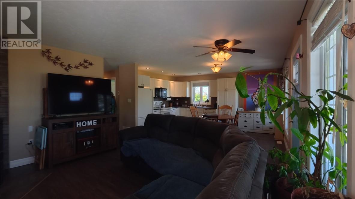 7225 Hwy 542, Mindemoya, Ontario  P0P 1S0 - Photo 11 - 2127946