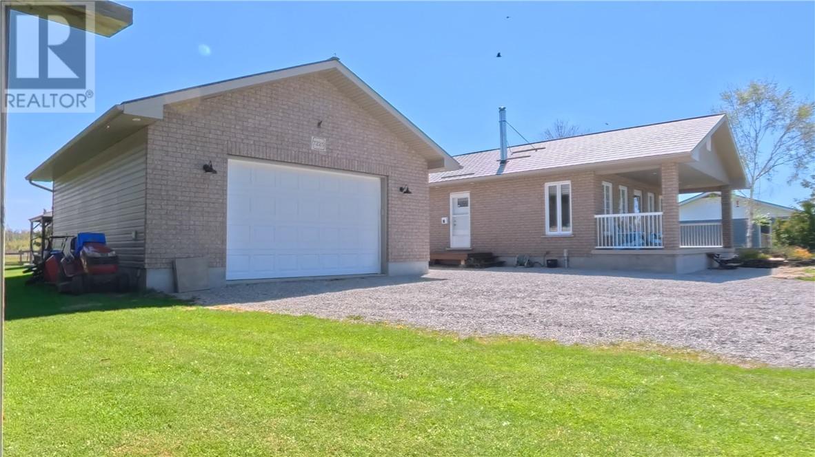 7225 Hwy 542, Mindemoya, Ontario  P0P 1S0 - Photo 3 - 2127946