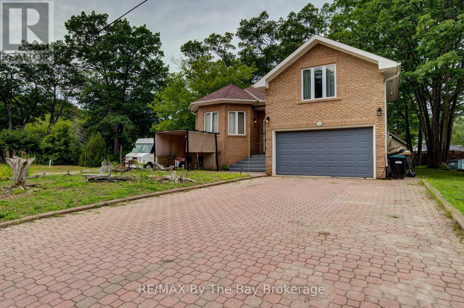 32 1st Lane, Wasaga Beach, Ontario  L9Z 2G3 - Photo 1 - S13657638