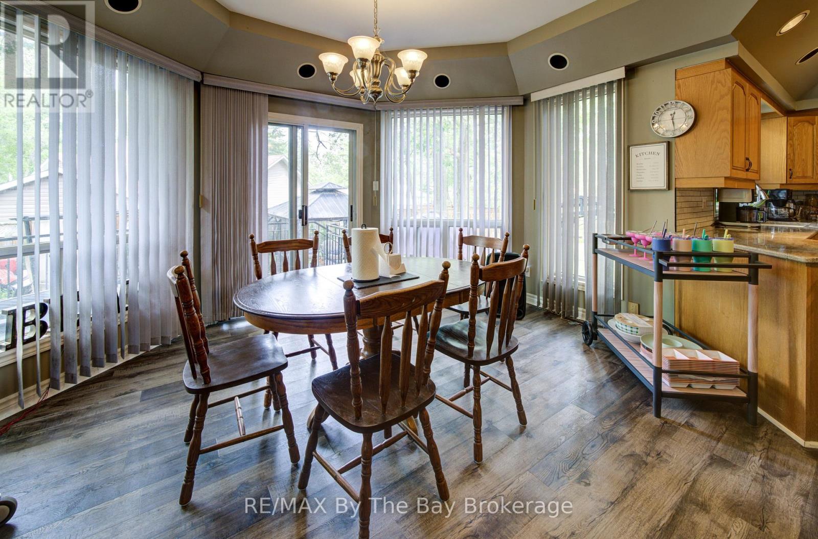 32 1st Lane, Wasaga Beach, Ontario  L9Z 2G3 - Photo 8 - S13657638