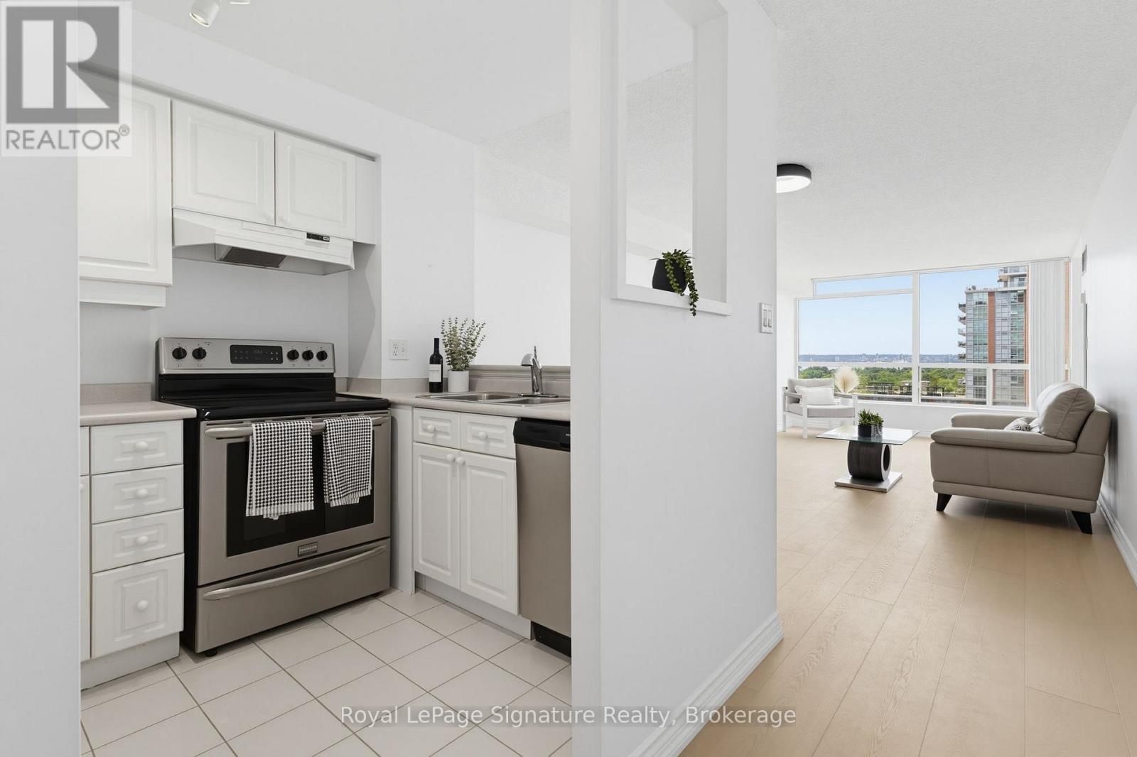 1407 - 1276 Maple Crossing Boulevard, Burlington (Brant), Ontario  L7S 2J9 - Photo 6 - W13657640