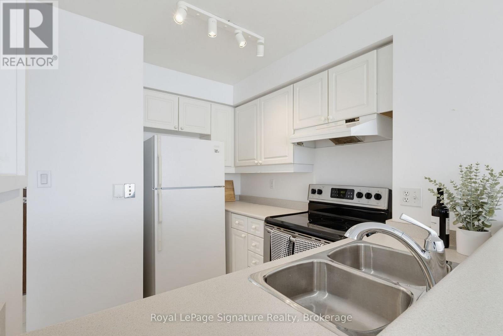 1407 - 1276 Maple Crossing Boulevard, Burlington (Brant), Ontario  L7S 2J9 - Photo 8 - W13657640