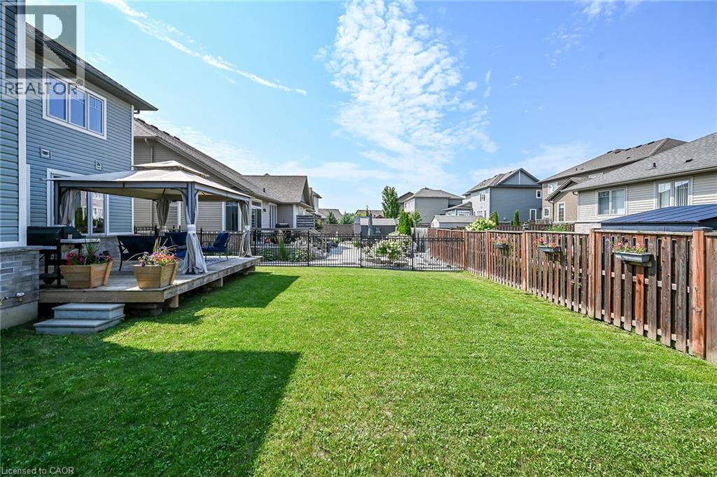 100 Anastasia Boulevard, Smithville, Ontario  L0R 2A0 - Photo 3 - 40854627