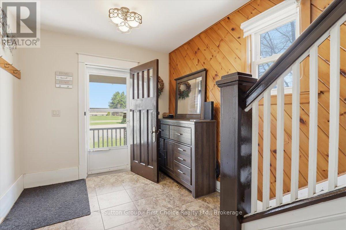 1801 Perth Road 139 Rr 6 Road, Perth South, Ontario  N4X 1C8 - Photo 5 - X13657534