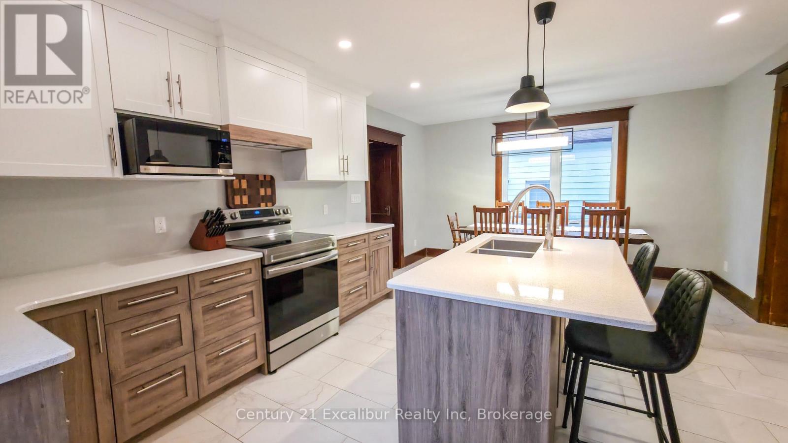 147 St George Street E, Centre Wellington, Ontario  N1M 1K2 - Photo 3 - X13657584