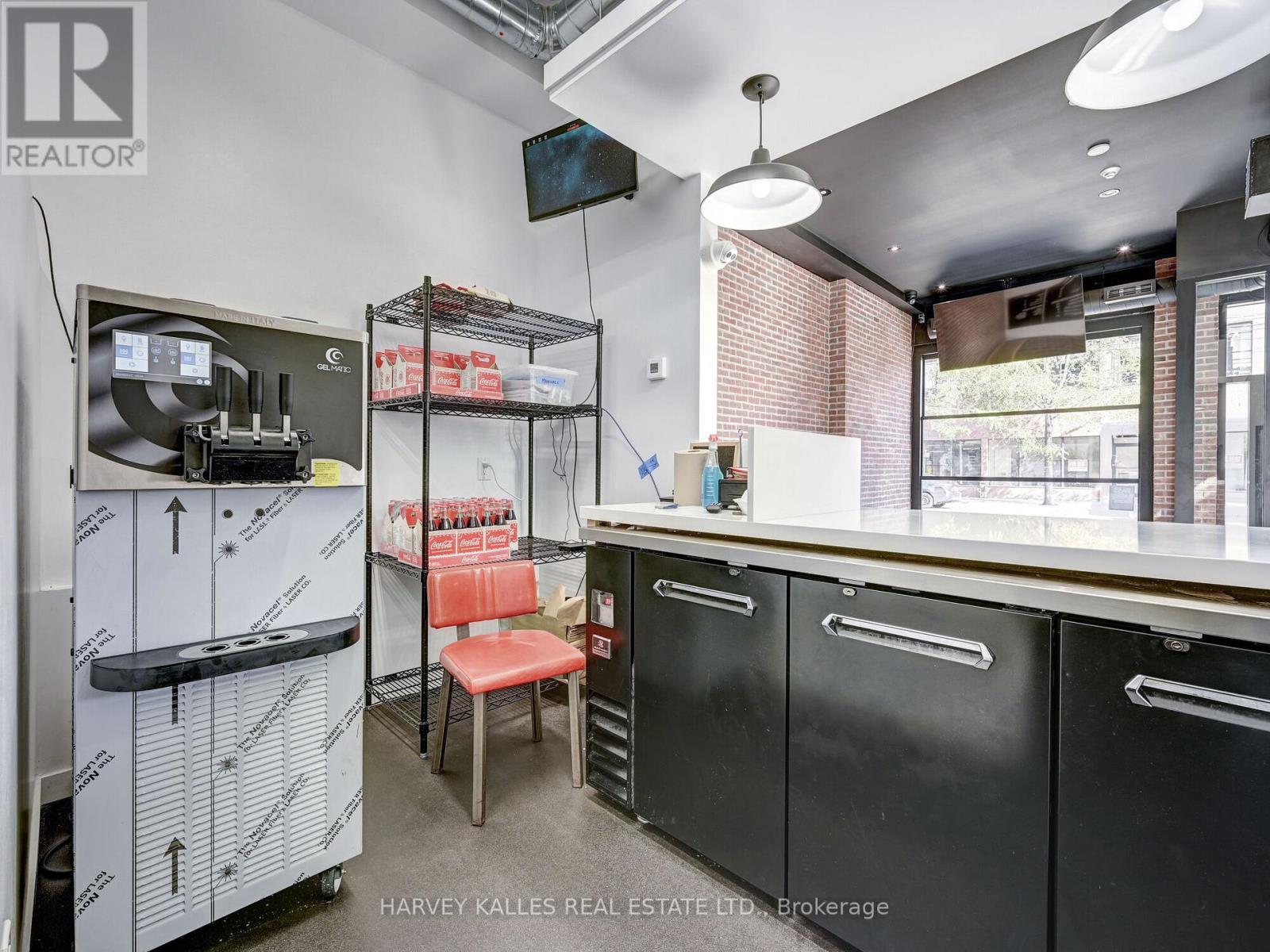885 Dundas Street W, Toronto, Ontario  M6J 1B9 - Photo 10 - C13657578