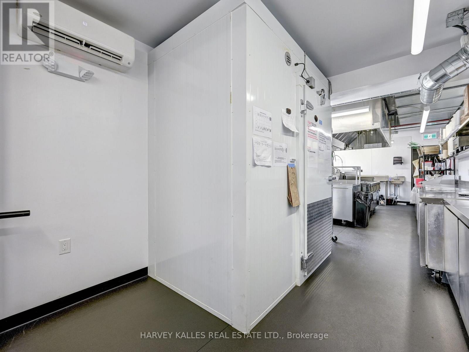 885 Dundas Street W, Toronto, Ontario  M6J 1B9 - Photo 12 - C13657578