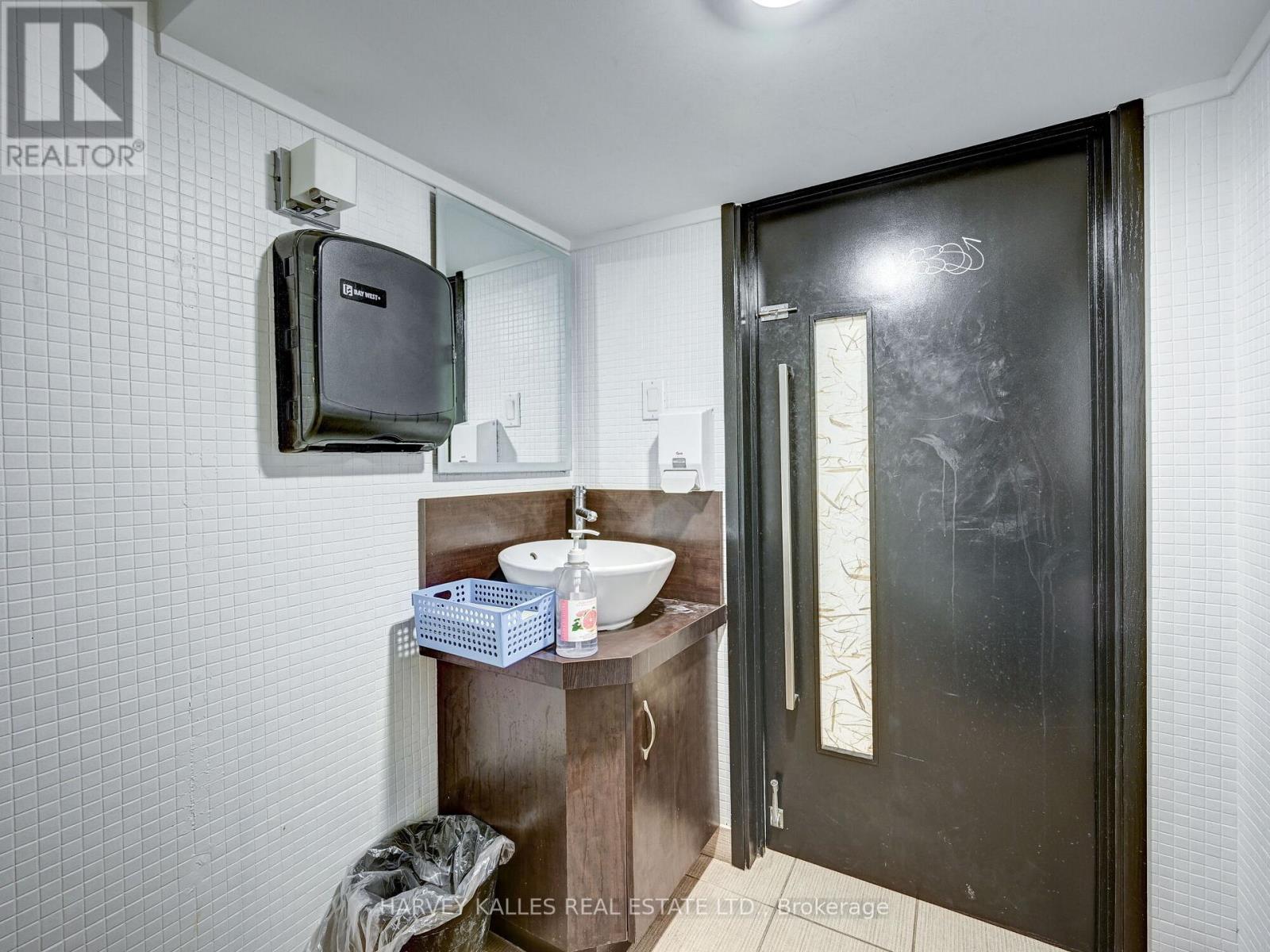 885 Dundas Street W, Toronto, Ontario  M6J 1B9 - Photo 16 - C13657578
