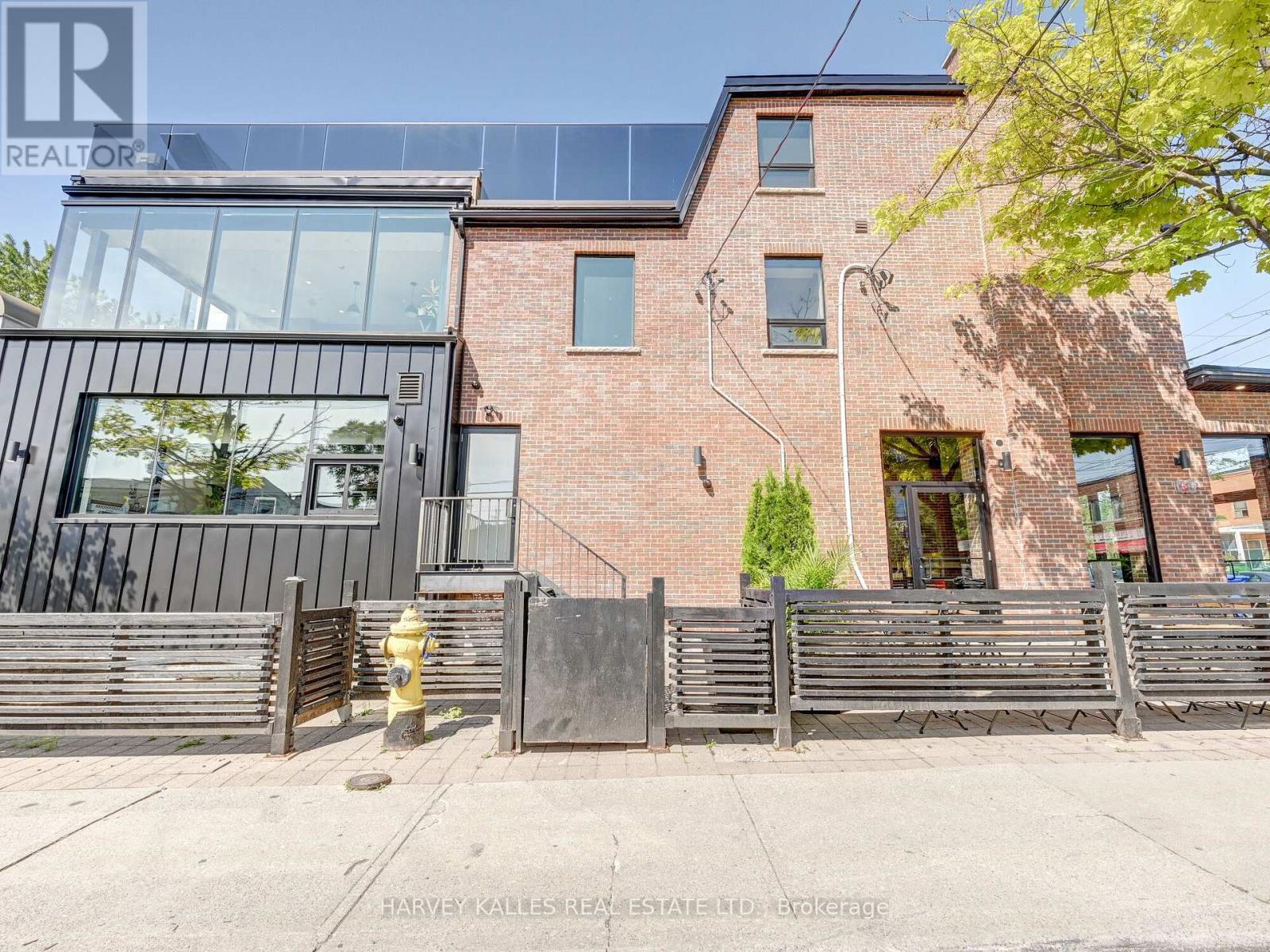 885 Dundas Street W, Toronto, Ontario  M6J 1B9 - Photo 3 - C13657578