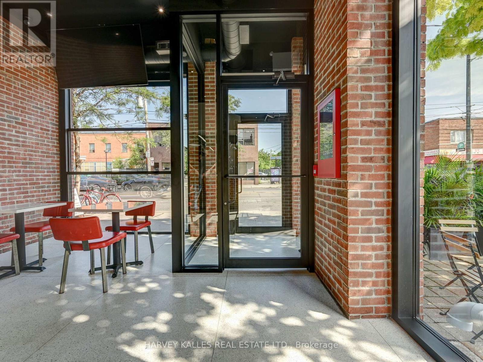 885 Dundas Street W, Toronto, Ontario  M6J 1B9 - Photo 5 - C13657578