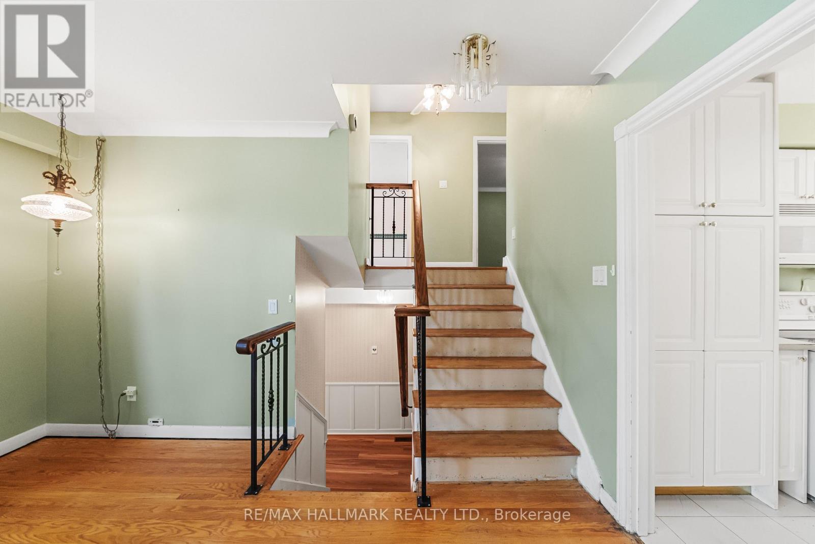 17 Greenyards Drive, Toronto, Ontario  M2M 2R7 - Photo 18 - C13657590