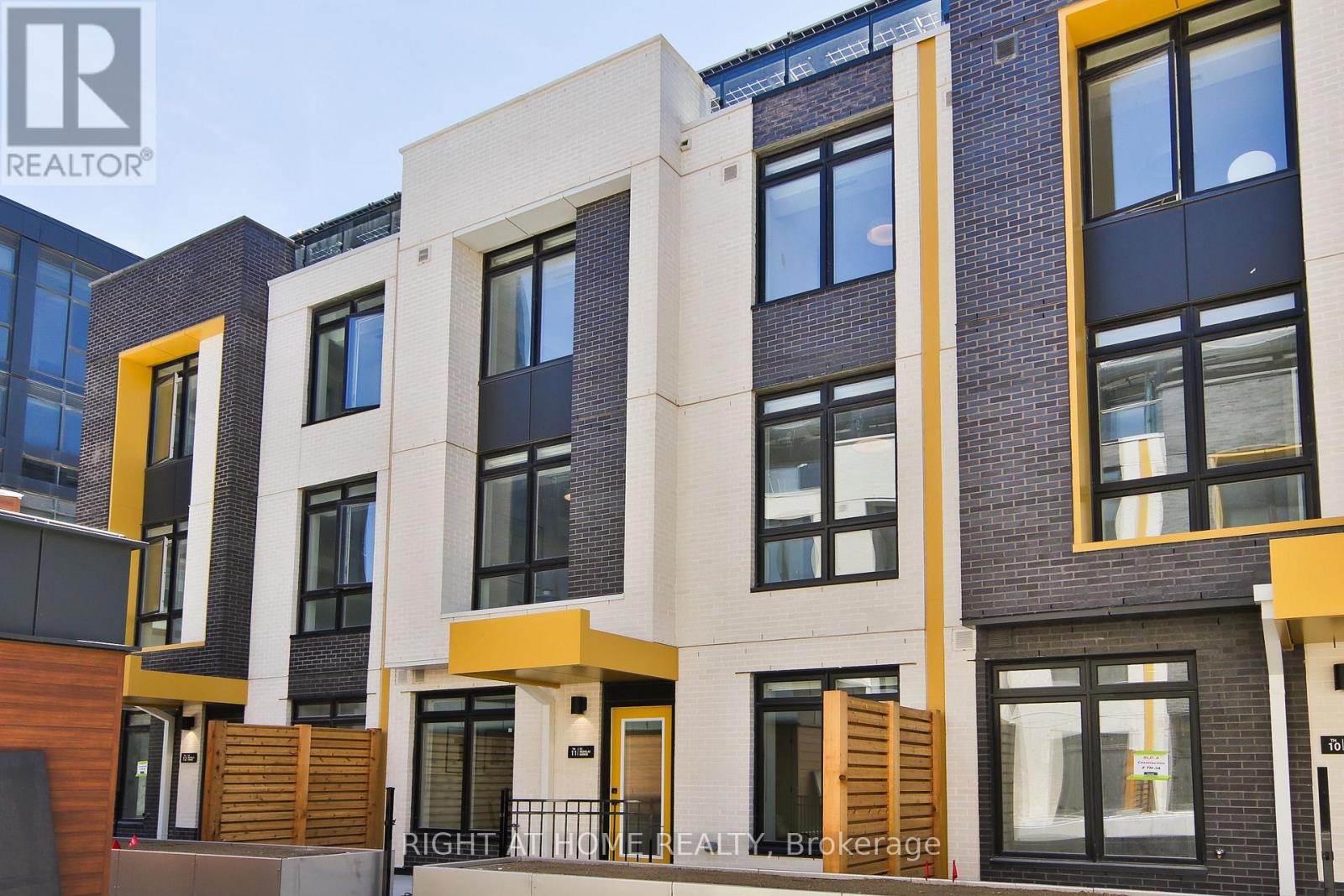 09 - 55 NICHOLAS AVENUE, Toronto, Ontario