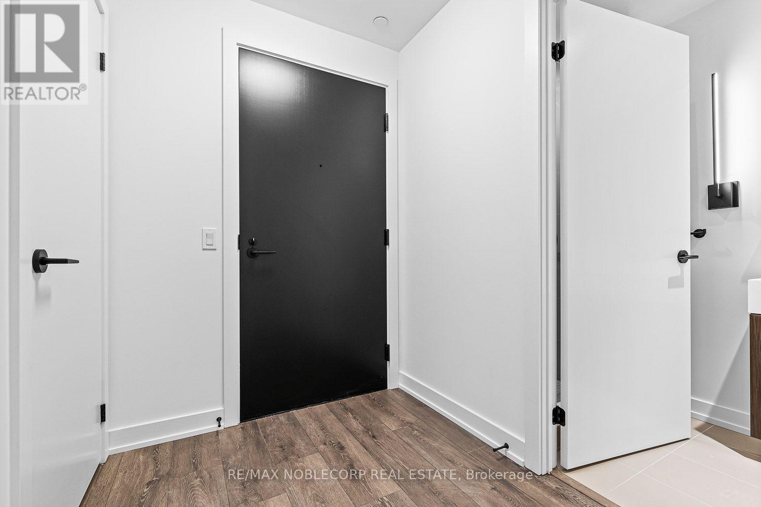 817 - 117 Broadway Avenue, Toronto, Ontario  M4P 1V3 - Photo 3 - C13657736
