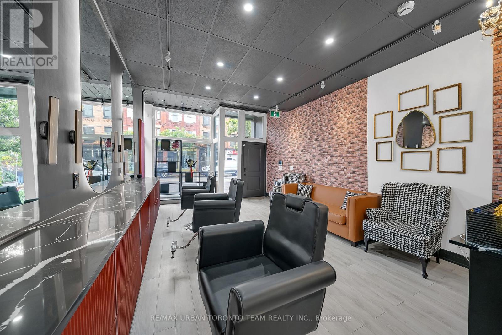398 King Street E, Toronto, Ontario  M5A 1K9 - Photo 10 - C13657738