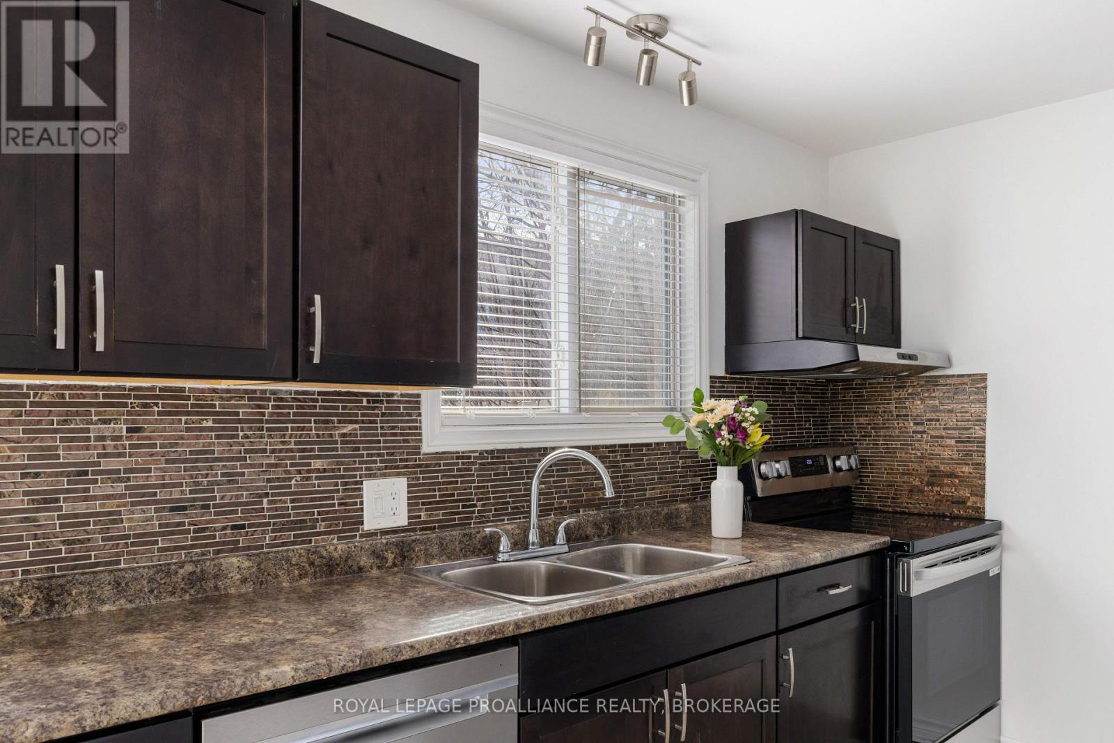 53 - 44 Rosemund Crescent, Kingston, Ontario  K7M 6Z4 - Photo 12 - X13657524