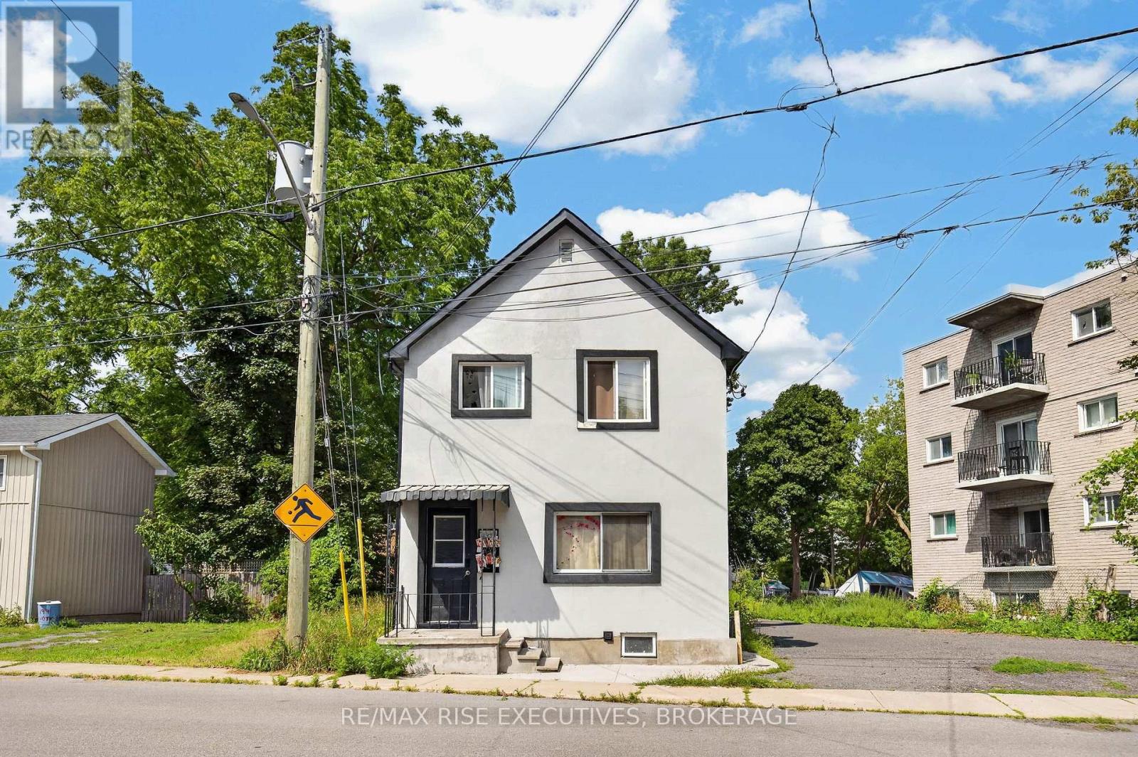 193 York Street, Kingston, Ontario  K7K 1R5 - Photo 3 - X13657536