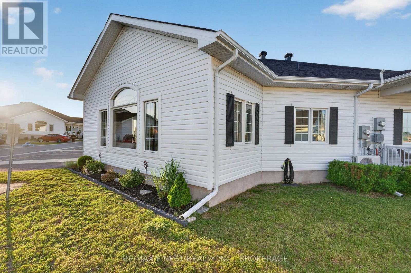 52 Lowry Place, Loyalist, Ontario  K7N 0E2 - Photo 20 - X13657574