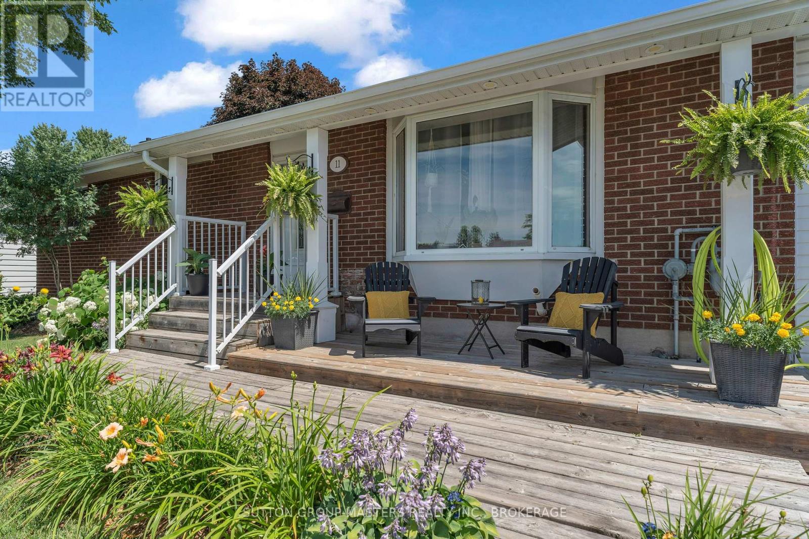 11 Chesterfield Drive, Loyalist, Ontario  K7N 1M3 - Photo 2 - X13657624