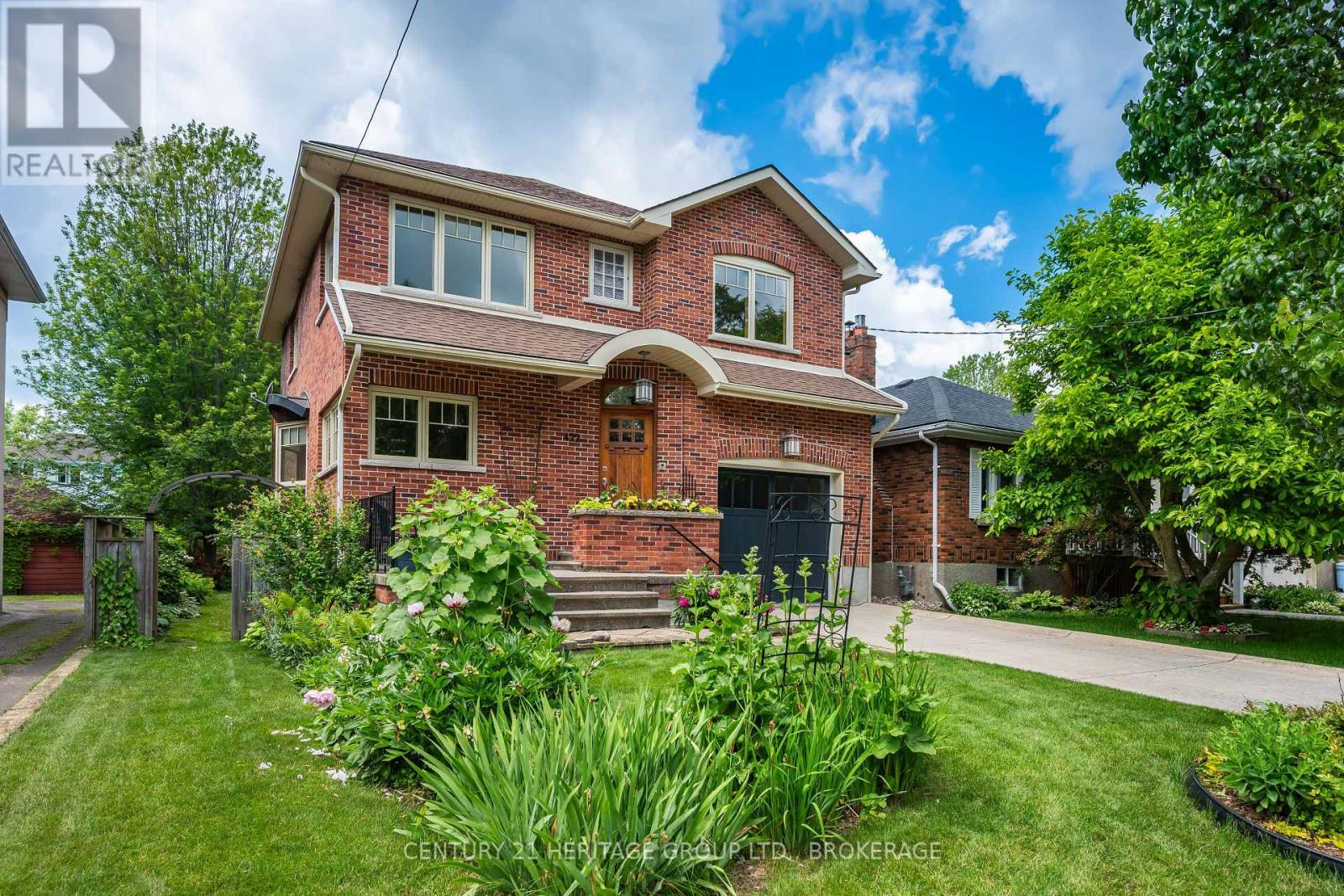 422 College Street, Kingston, Ontario  K7L 4M7 - Photo 1 - X13657716
