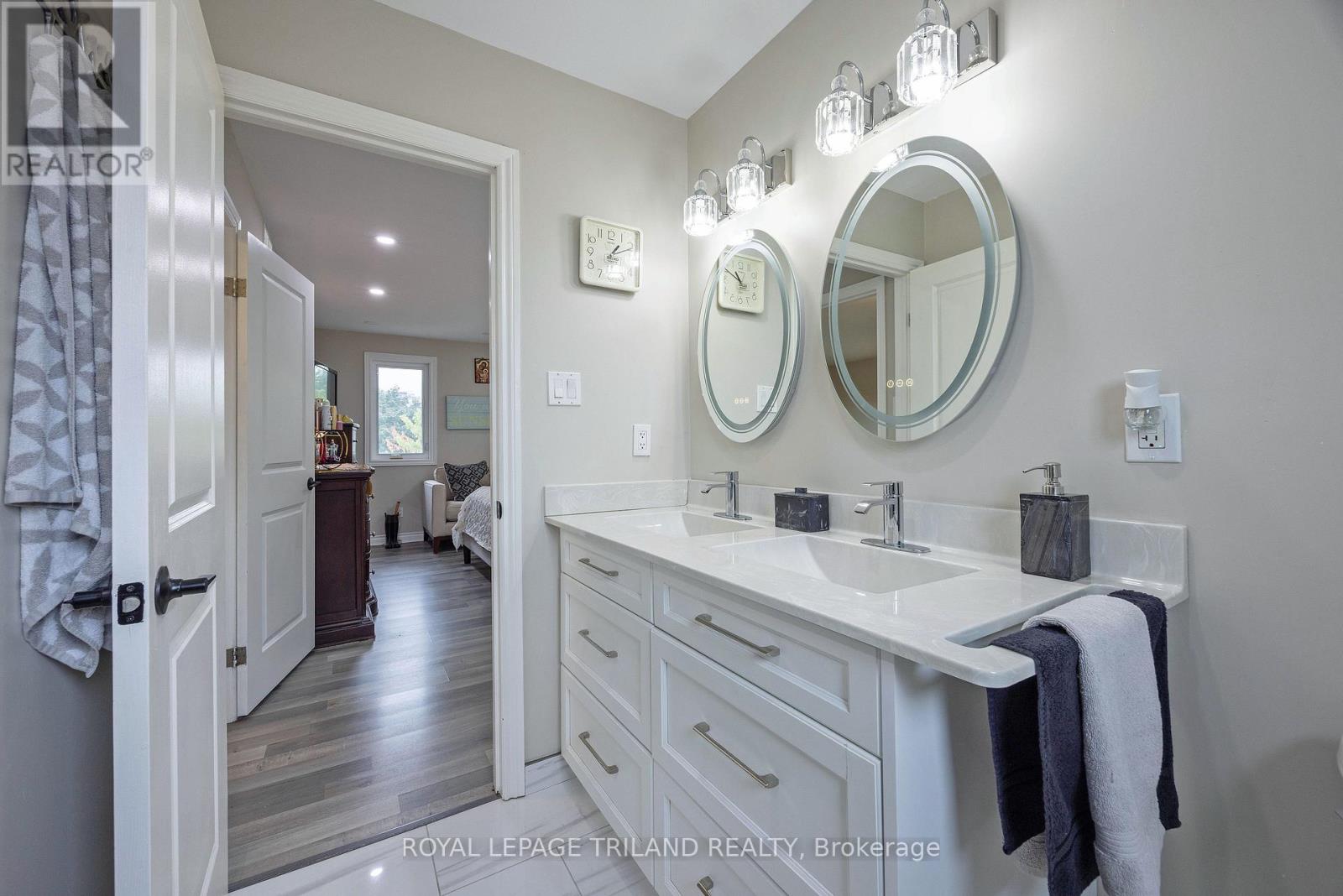 202 Pine Valley Drive, London South, Ontario  N6J 4N7 - Photo 19 - X13657570