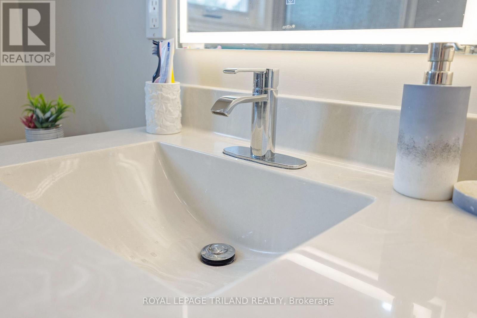 202 Pine Valley Drive, London South, Ontario  N6J 4N7 - Photo 24 - X13657570