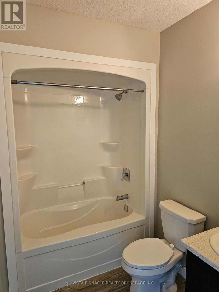 929 Sarnia Road, London North, Ontario  N6H 0J7 - Photo 7 - X13657678