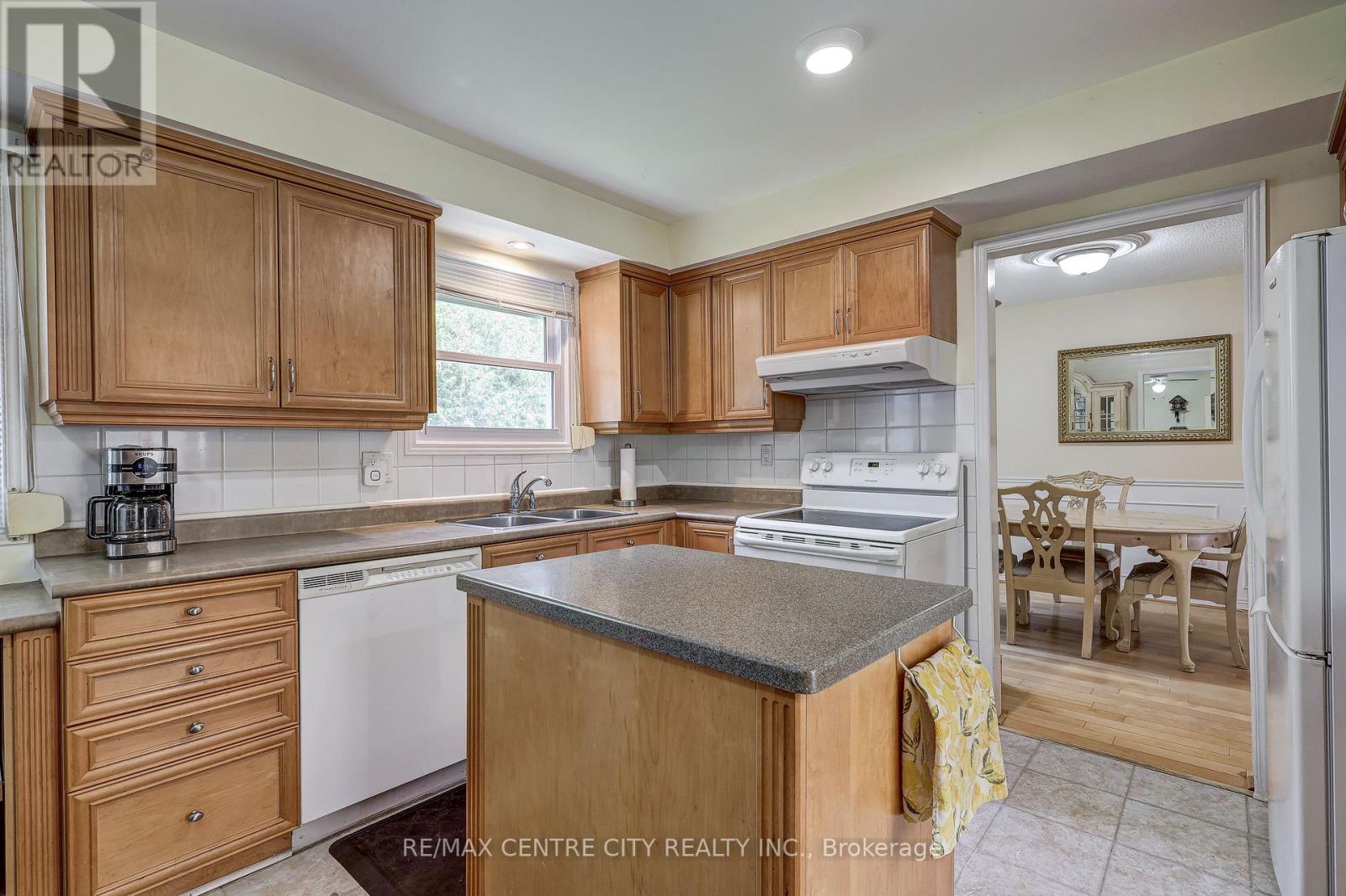 48 Clarendon Crescent, London South, Ontario  N6C 5B8 - Photo 10 - X13657698