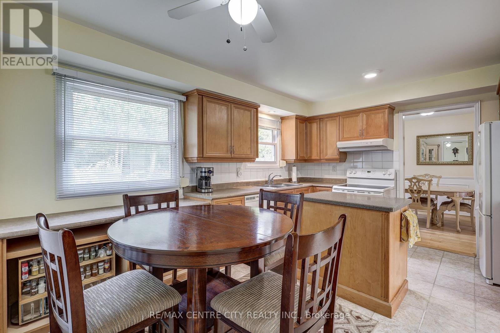 48 Clarendon Crescent, London South, Ontario  N6C 5B8 - Photo 13 - X13657698