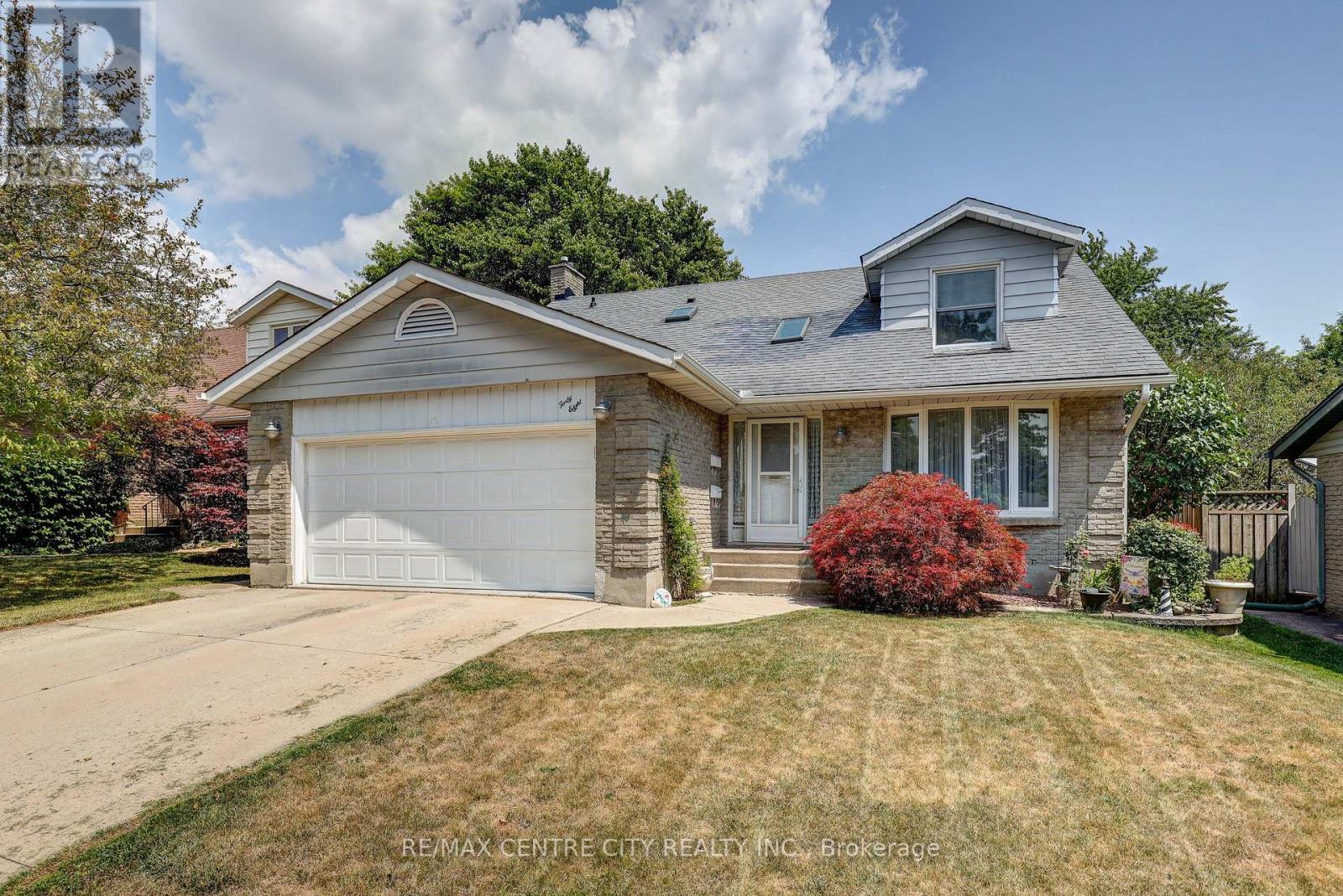 48 Clarendon Crescent, London South, Ontario  N6C 5B8 - Photo 2 - X13657698