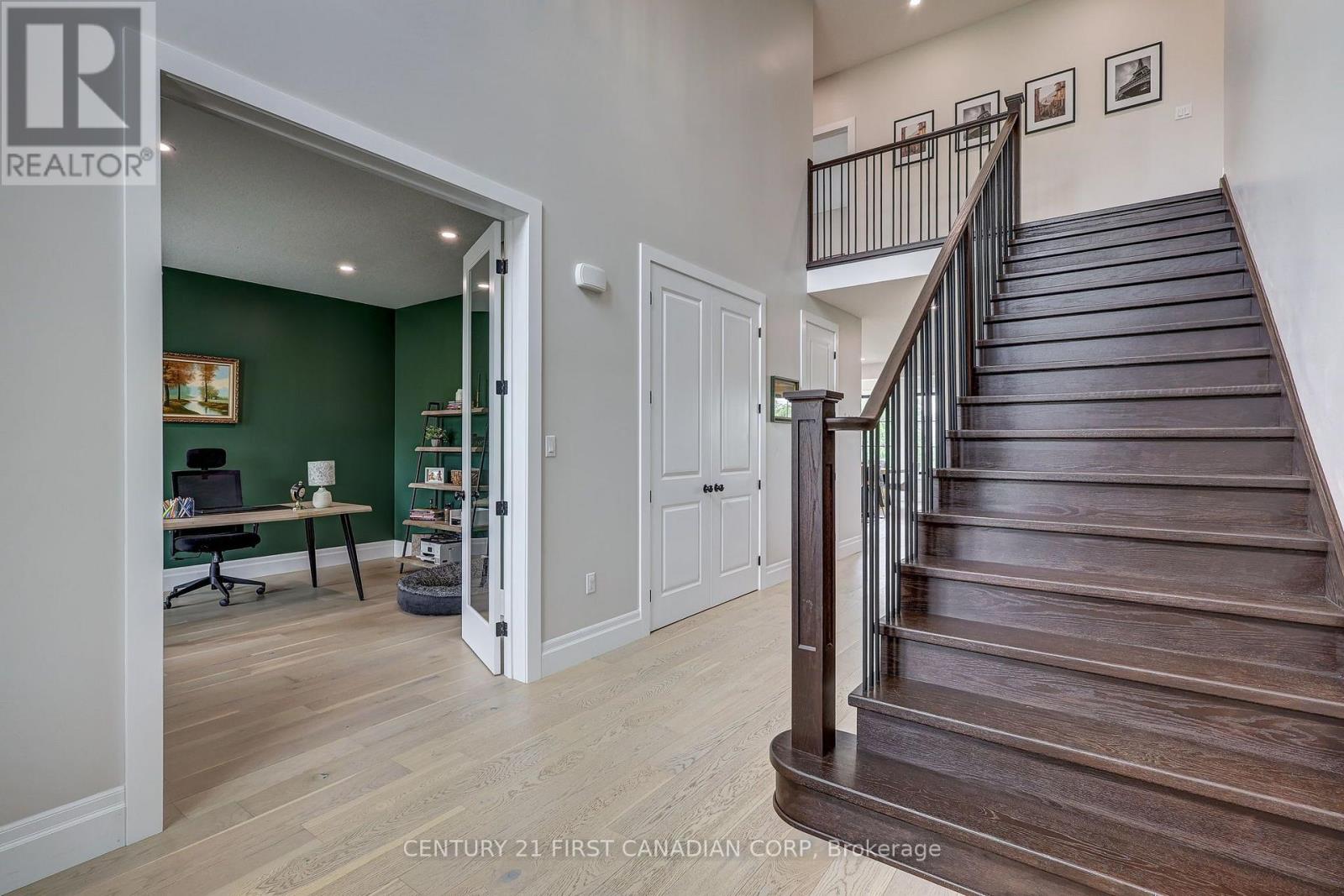 36369 Talbot Line, Southwold, Ontario  N0L 2E0 - Photo 11 - X13657706