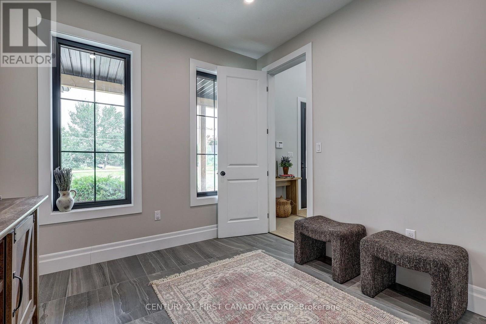 36369 Talbot Line, Southwold, Ontario  N0L 2E0 - Photo 15 - X13657706