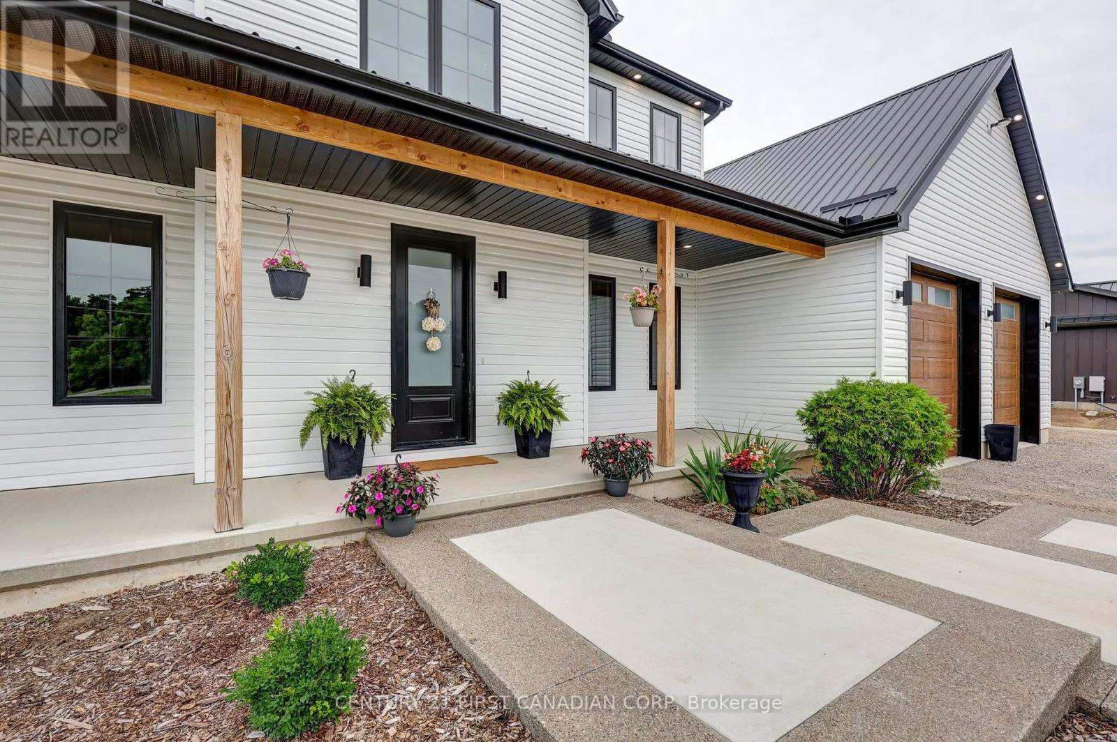 36369 Talbot Line, Southwold, Ontario  N0L 2E0 - Photo 2 - X13657706