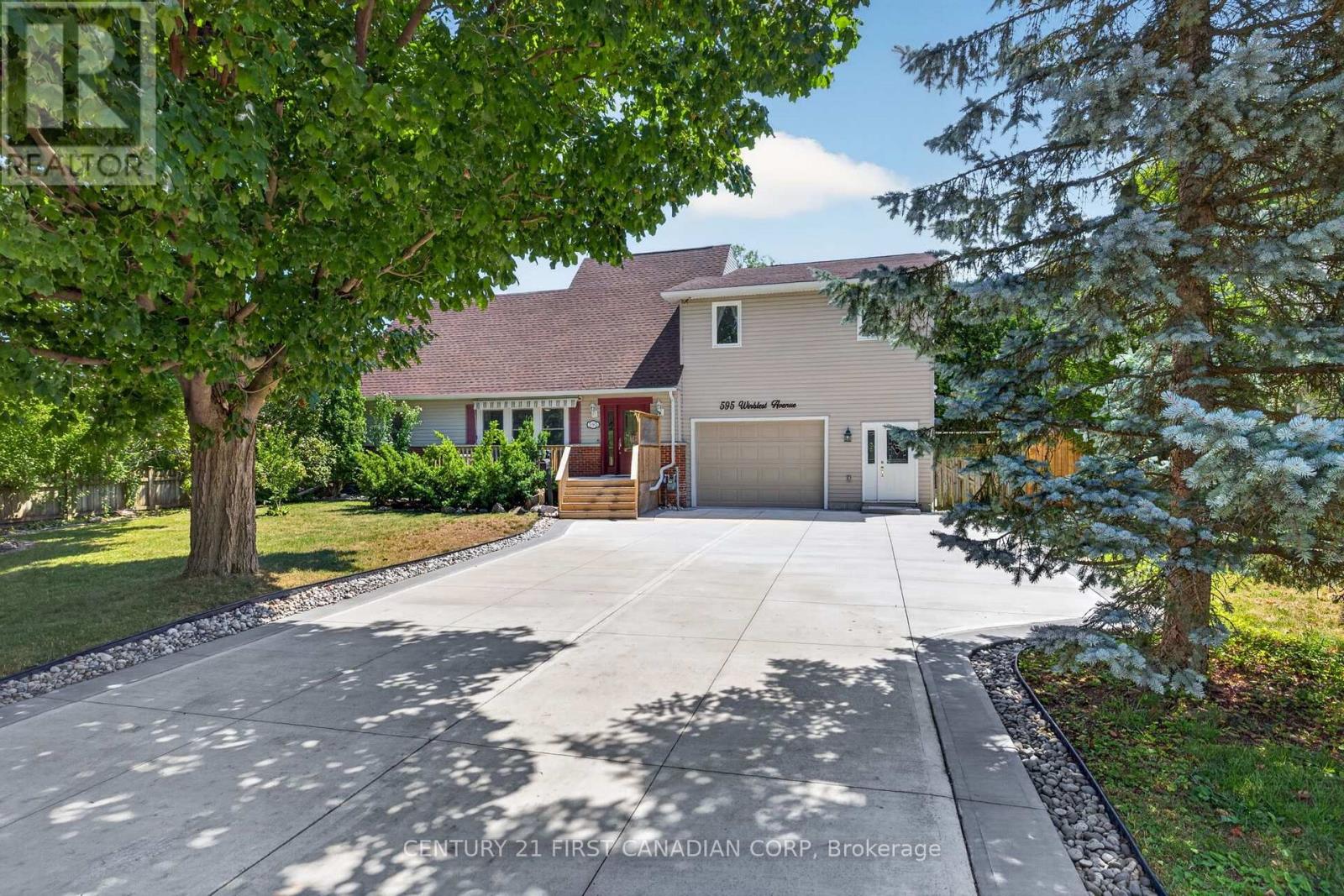 595 Winblest Avenue, London South, Ontario  N6C 3C4 - Photo 1 - X13657724