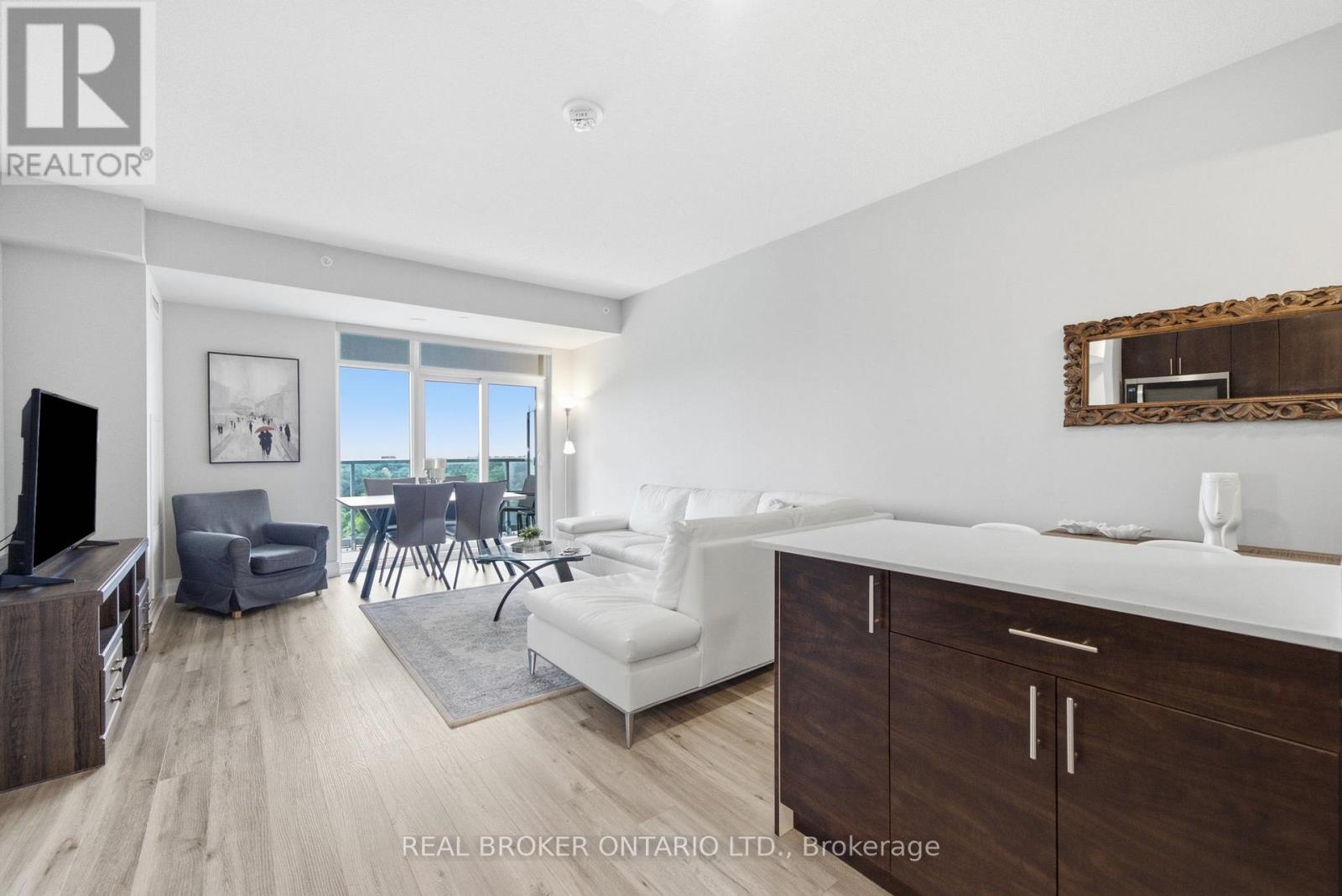 701 - 3220 Sheppard Avenue E, Toronto, Ontario  M1T 0B7 - Photo 8 - E13657558