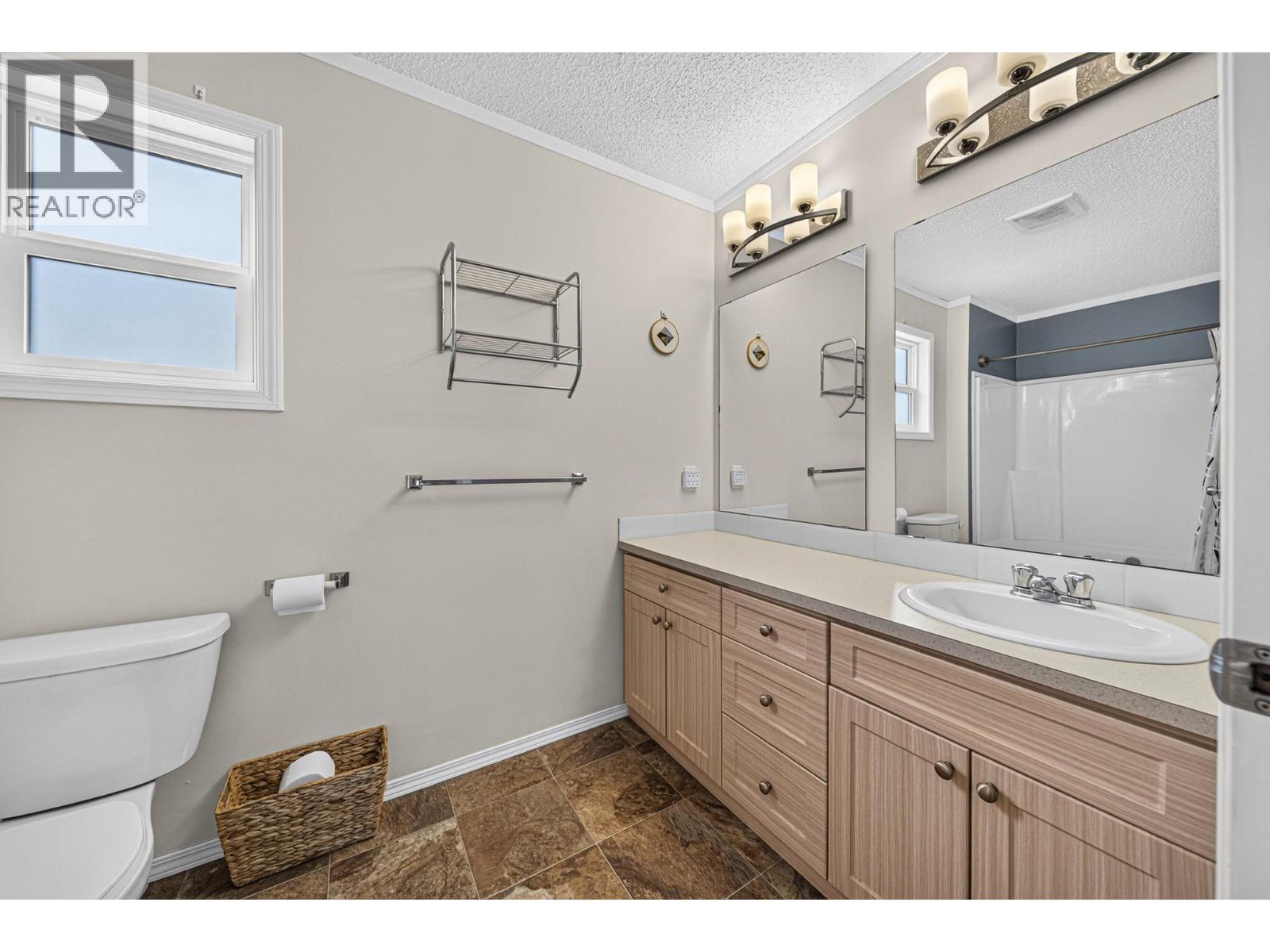 2064 Golden Eagle Drive, Sparwood, British Columbia  V0B 2G2 - Photo 28 - 10395781