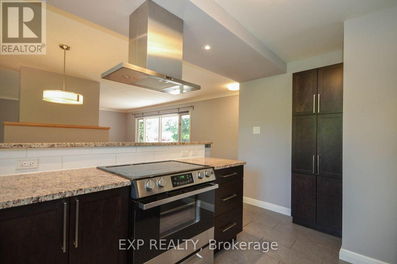6 Solva Drive, Ottawa, Ontario  K2H 5R5 - Photo 7 - X13657514