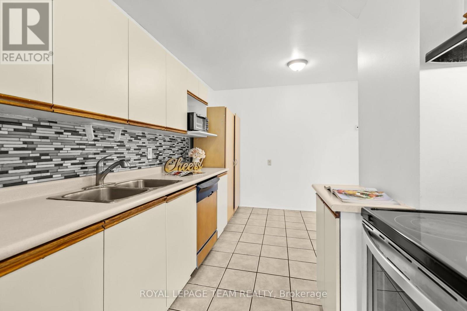 81 Rueter Street, Ottawa, Ontario  K2J 3V6 - Photo 13 - X13657596