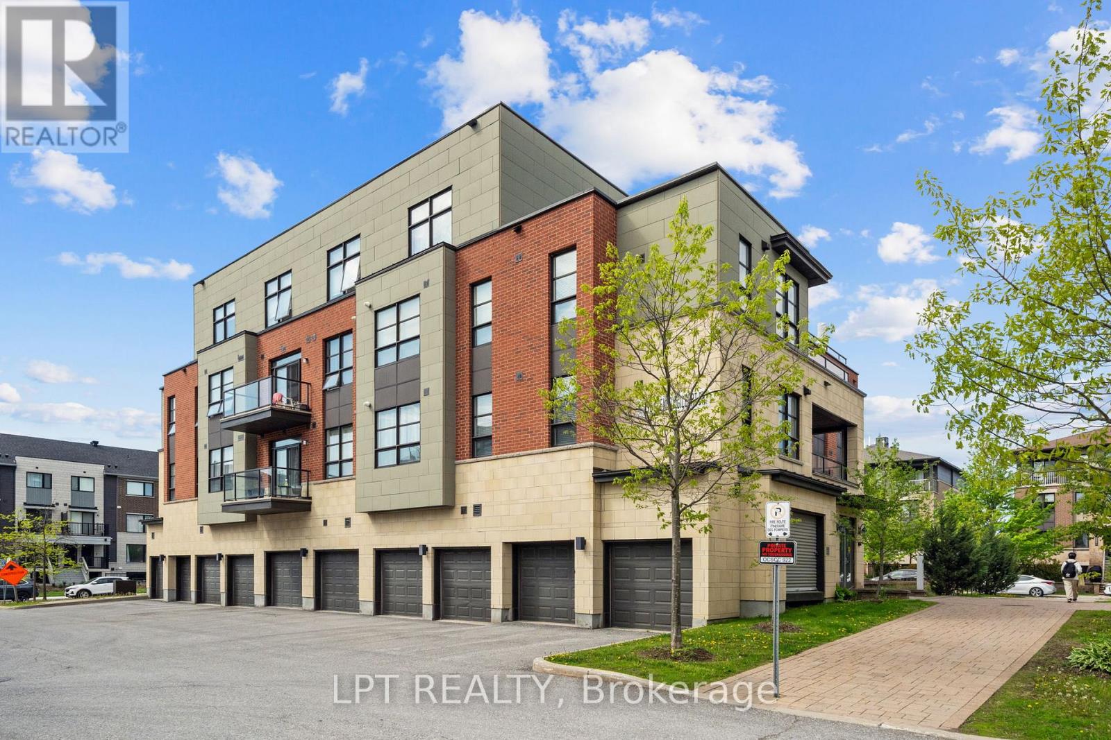 301 - 298 Glenroy Gilbert Drive, Ottawa, Ontario  K2J 5W2 - Photo 3 - X13657642