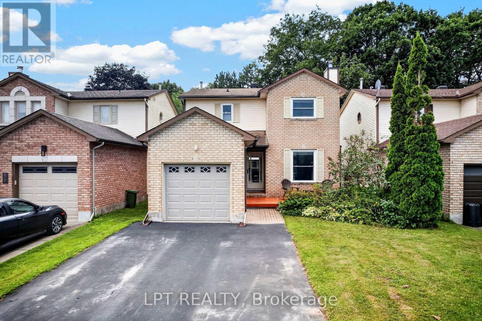 56 Victor Street, Ottawa, Ontario  K2S 1H8 - Photo 2 - X13657732