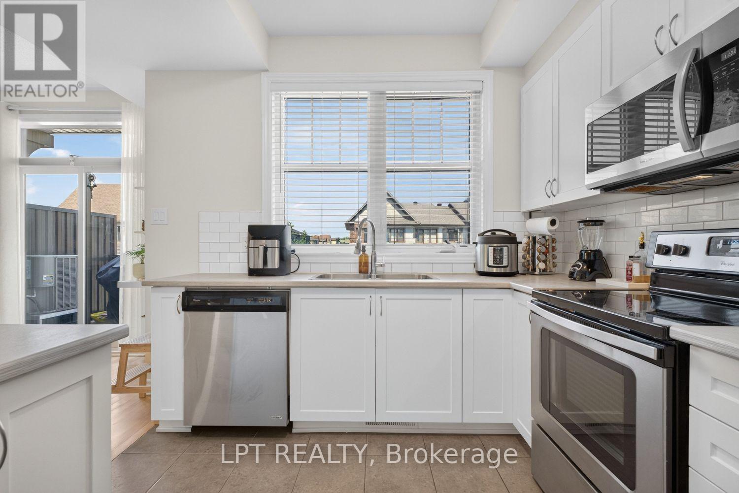 108 Sweetwater Lane, Ottawa, Ontario  K2T 0L1 - Photo 10 - X13657770