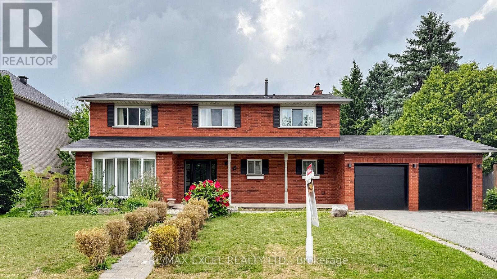 42 BLACKFOREST DRIVE, Richmond Hill, Ontario