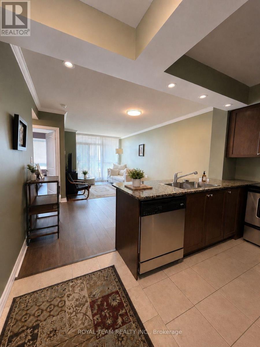 1110 - 100 Promenade Circle, Vaughan, Ontario  L4J 7W7 - Photo 3 - N13657518
