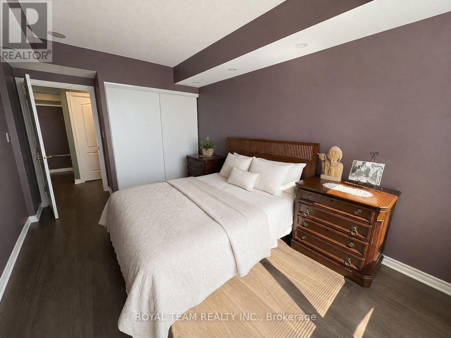 1110 - 100 Promenade Circle, Vaughan, Ontario  L4J 7W7 - Photo 8 - N13657518