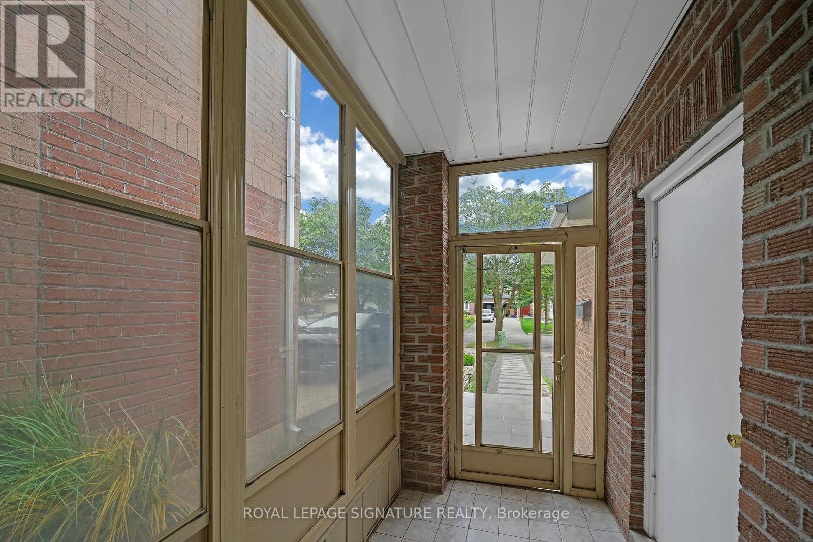 107 Roxborough Lane, Vaughan, Ontario  L4J 4T5 - Photo 8 - N13657606