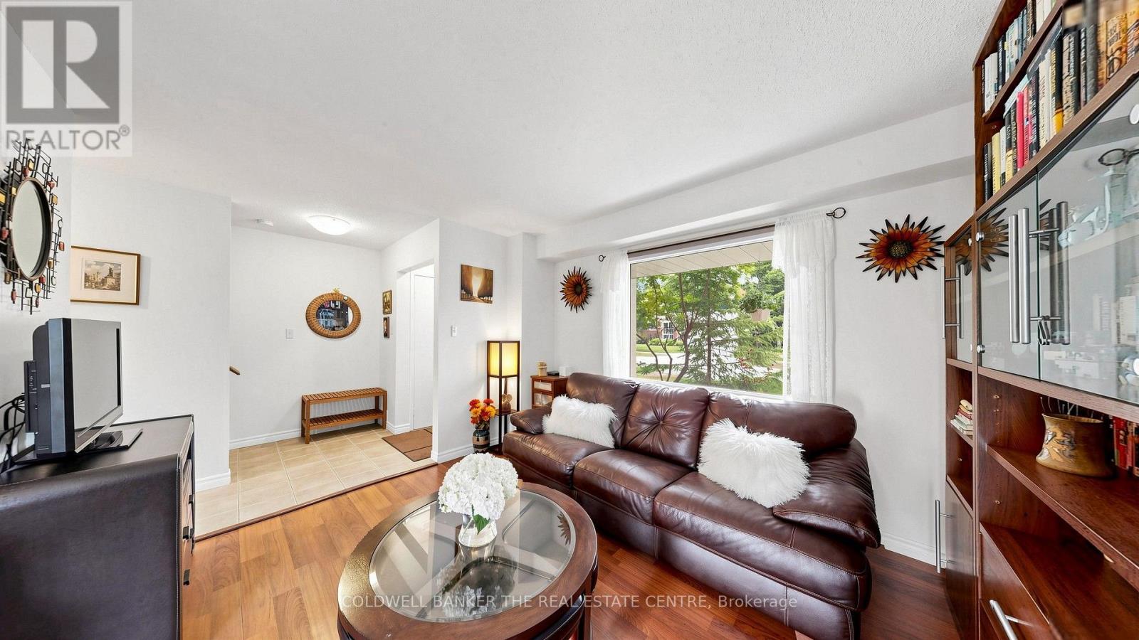 34 Birchard Boulevard, East Gwillimbury, Ontario  L0G 1M0 - Photo 5 - N13657610