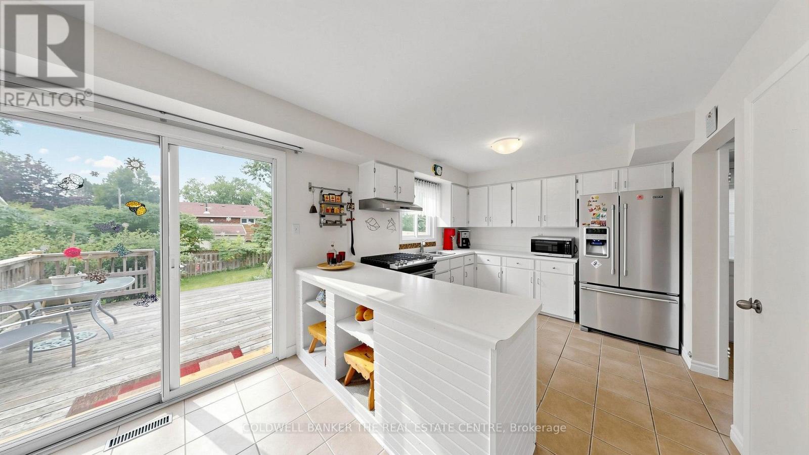 34 Birchard Boulevard, East Gwillimbury, Ontario  L0G 1M0 - Photo 9 - N13657610